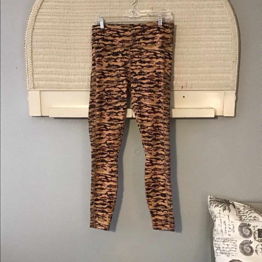Fabletics Mila High Waisted Leggings - Picture 5 of 9